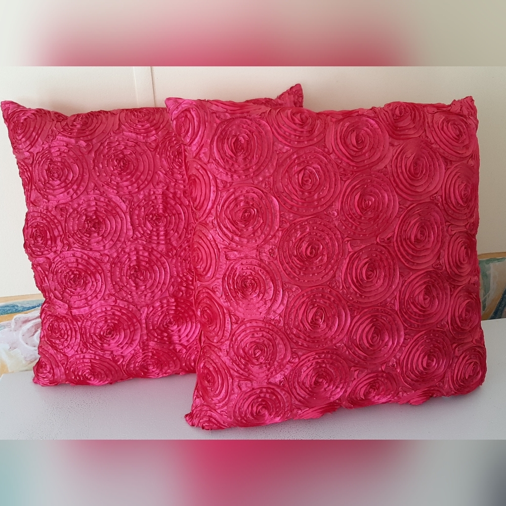 Bold Pink Rose Pattern Pillows